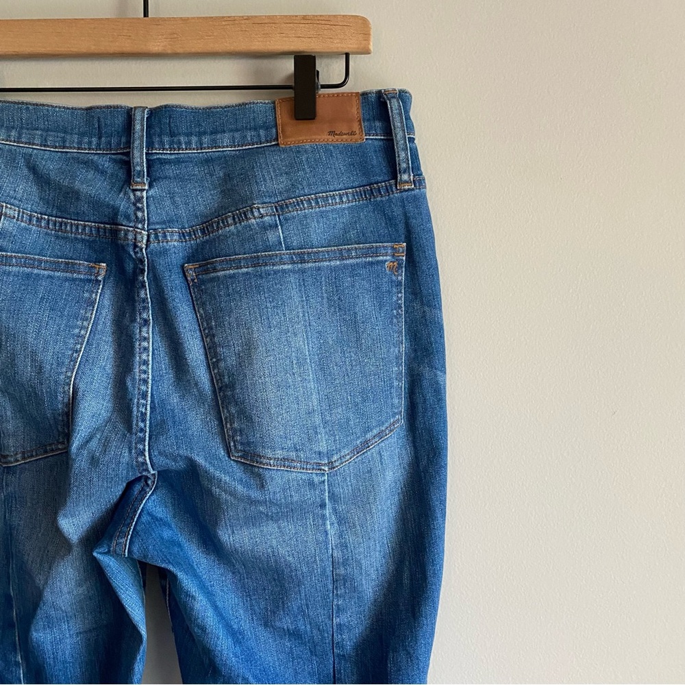 Madewell Cali Demi-Boot Mid Rise Jeans in Kemper Wash: Back-Seam Edition EUC 32 - Picture 5 of 12